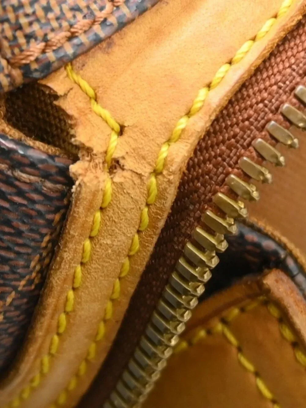 LOUIS VUITTON DAMIER COLOMBINE SHOULDER TOTE BAG
